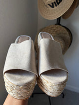 🤎 Beige Suede Raffia Platform Mule Heels US 8–8.5