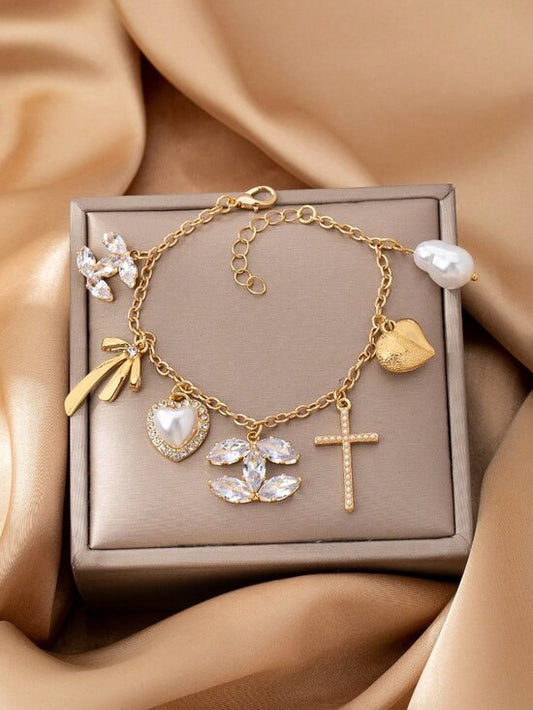 ✨💛 Gold Heart & Bow Charm Bracelet – Elegant Rhinestone Jewelry 💛✨