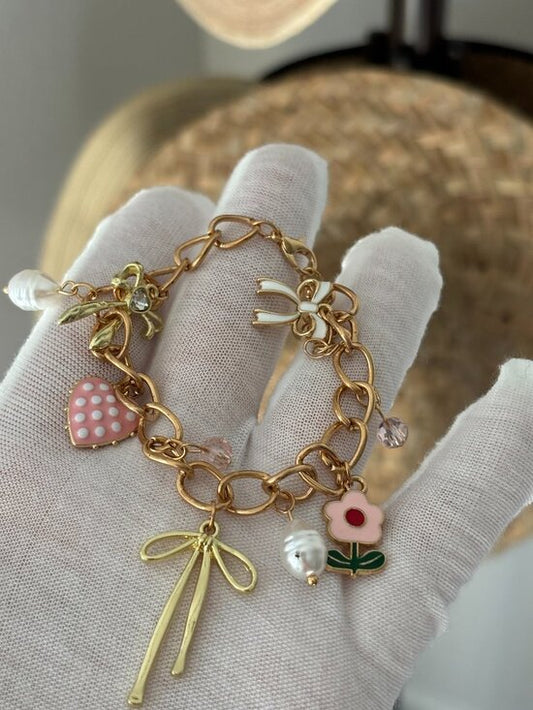 NWT Gold-Tone Sweet Charm Bracelet w/ Polka Dot Heart, Bows & Pearls 🎀💖