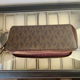 👜 New Michael Kors Brown Burgundy Zip Wristlet Wallet NWOT
