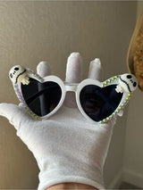 NWT White Heart Skull Rhinestone Sunglasses w/ Box 💀💎🕶️✨