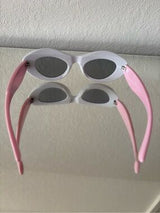 🎀 Pink White Oval Sunglasses Retro Fashion Glasses 🕶️