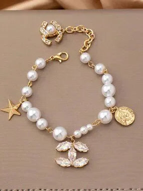 ✨🤍 Pearl Beaded Star & Coin Charm Bracelet – Elegant Crystal Jewelry 🤍✨