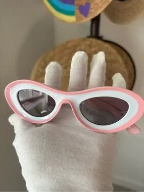 🎀 Pink White Oval Sunglasses Retro Fashion Glasses 🕶️