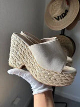 🤎 Beige Suede Raffia Platform Mule Heels US 8–8.5